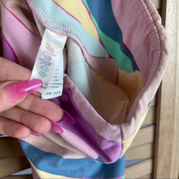 LULAROE Multicolored Mod 60s Pastel Abstract Leggings - Picture 3 of 3